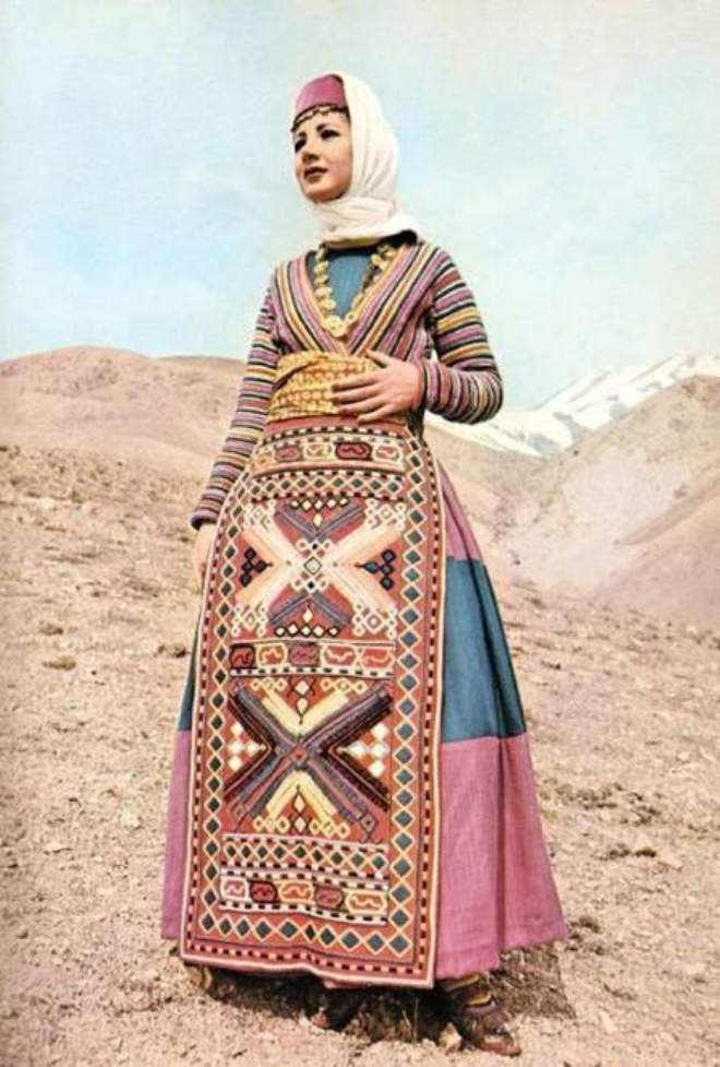 Вірменський Національний Костюм, Національна Жіноча Одяг Вірмен, Візерунки на Костюмі